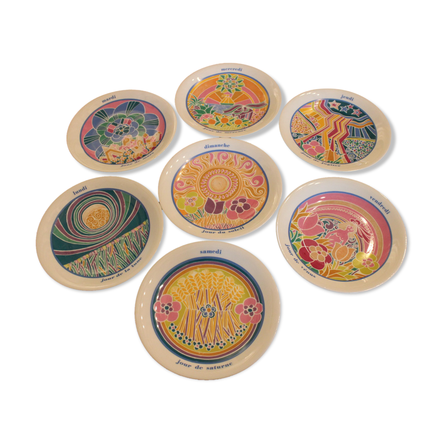 7 plates in Porcelaine de Paris