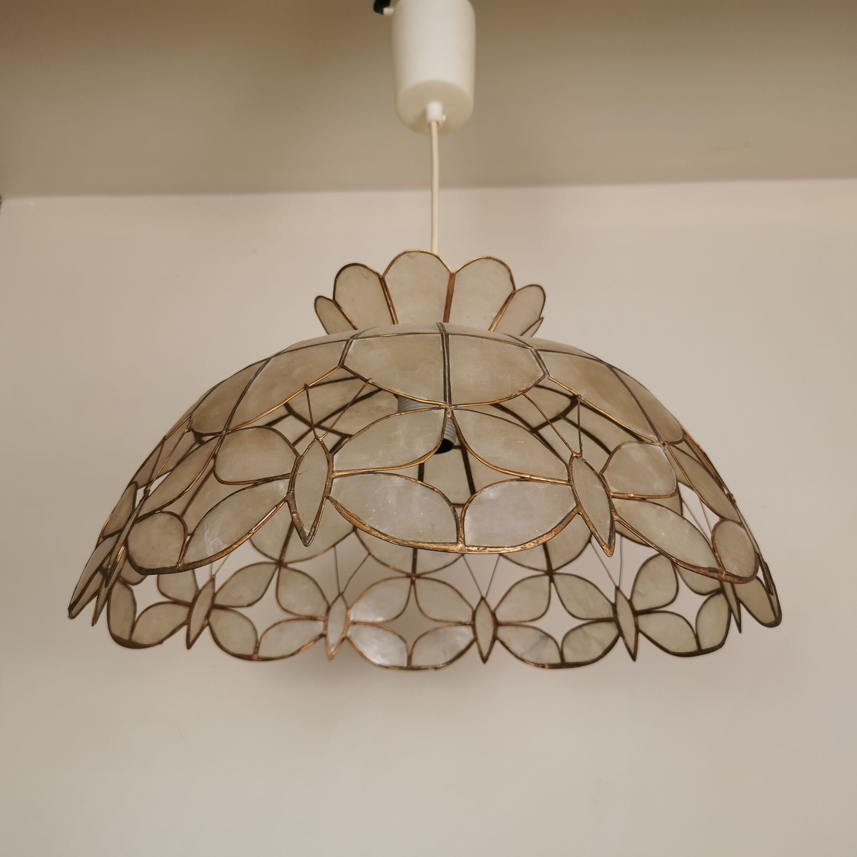 Mother-of-pearl "butterfly" hanging lamp