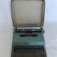 Typewriter, Olivetti Lettera 32