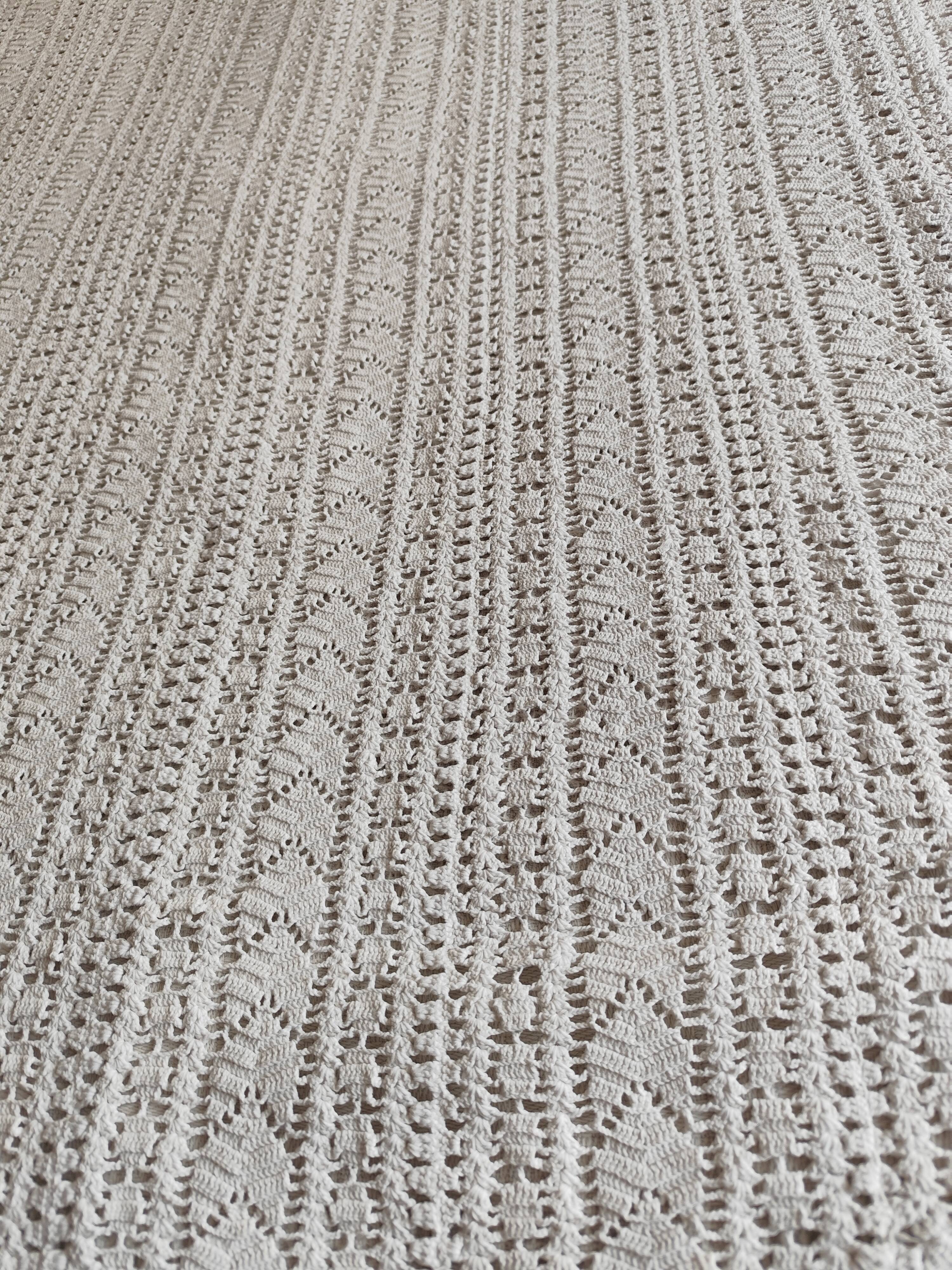 White cotton bedspread - throw with geometric chevron pattern