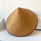Chapeau asiatique tressé