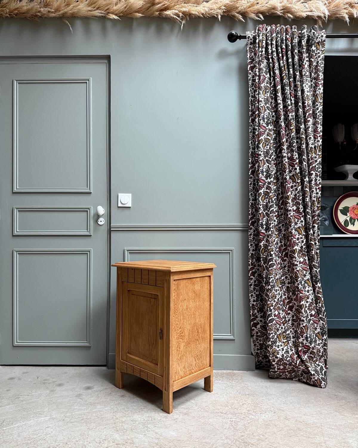 Small Art Deco jam cabinet in oak (renovated)