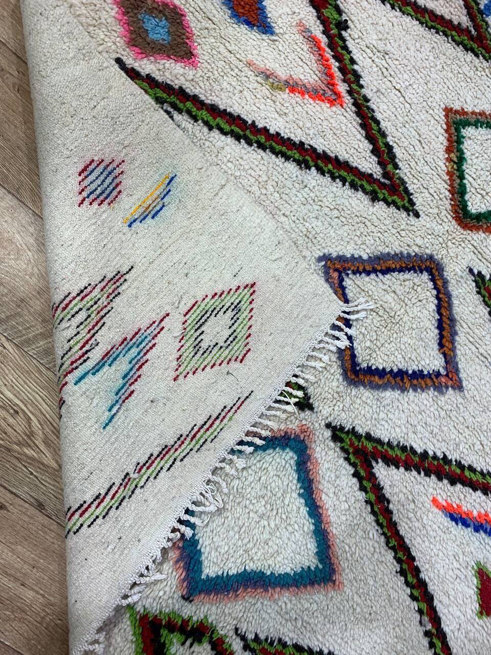 Handmade Moroccan Berber Rug 270 X 160 CM