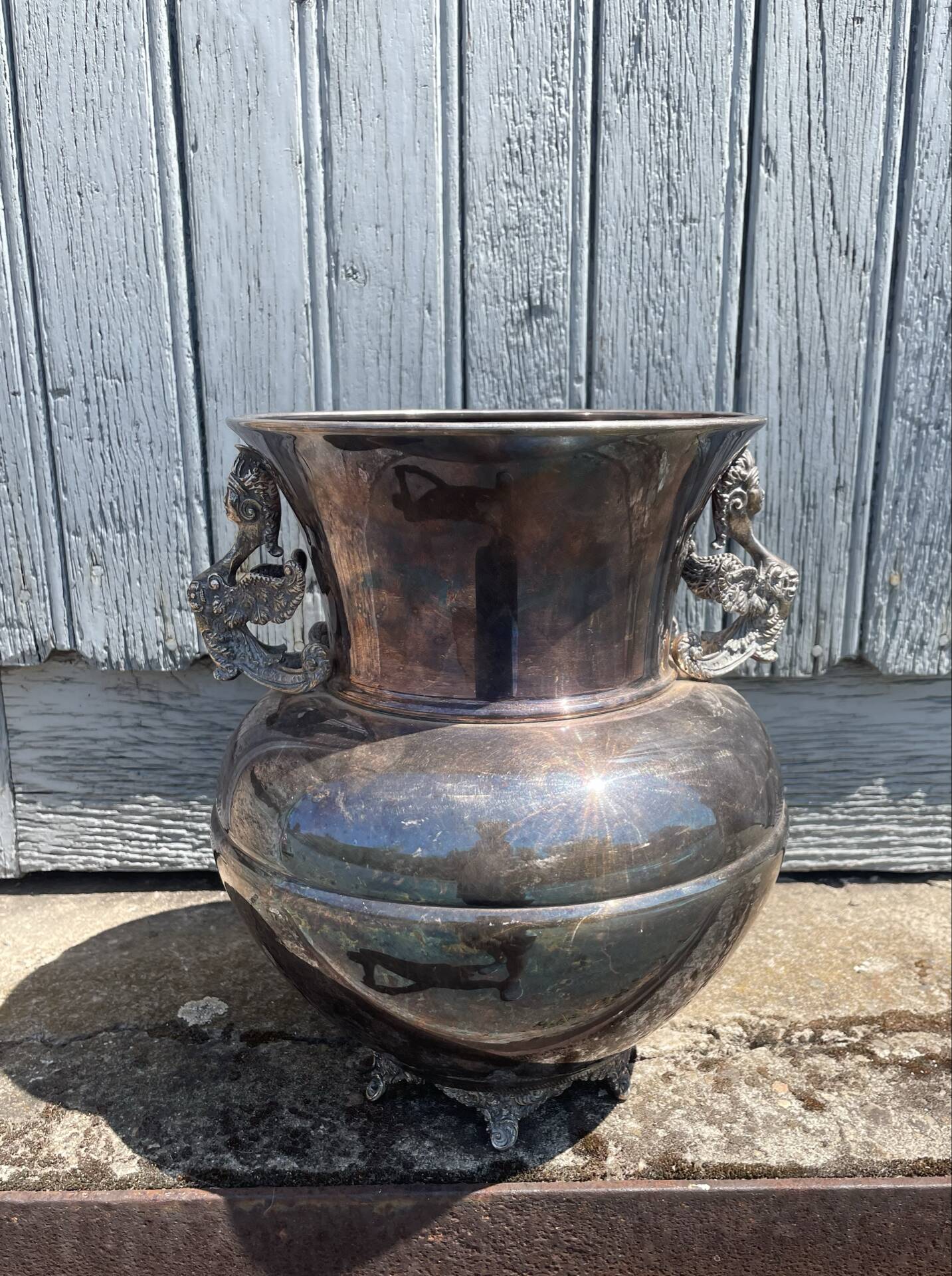 Champagne bucket