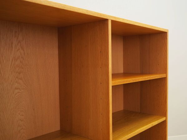 Bibliothèque en frêne, design danois, années 1970, production : Danemark