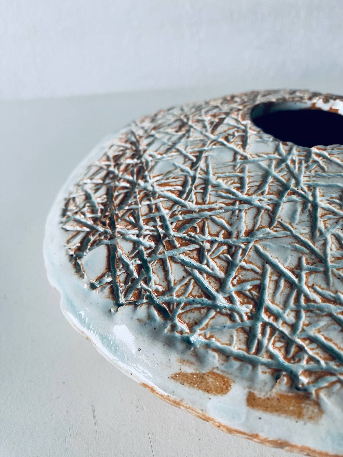 Large flat lentil vase