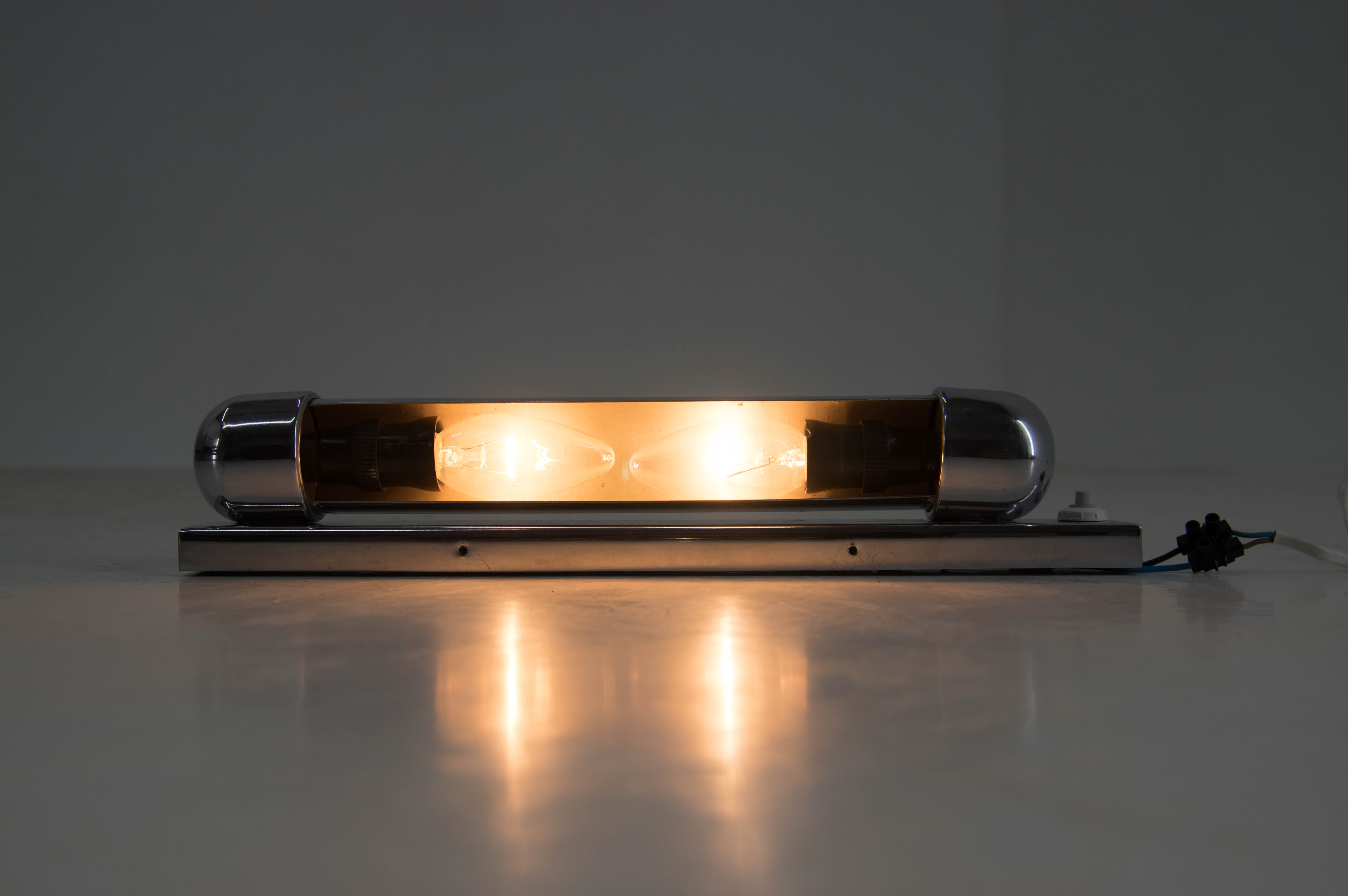 Bauhaus adjustable wall lamp, 1930s