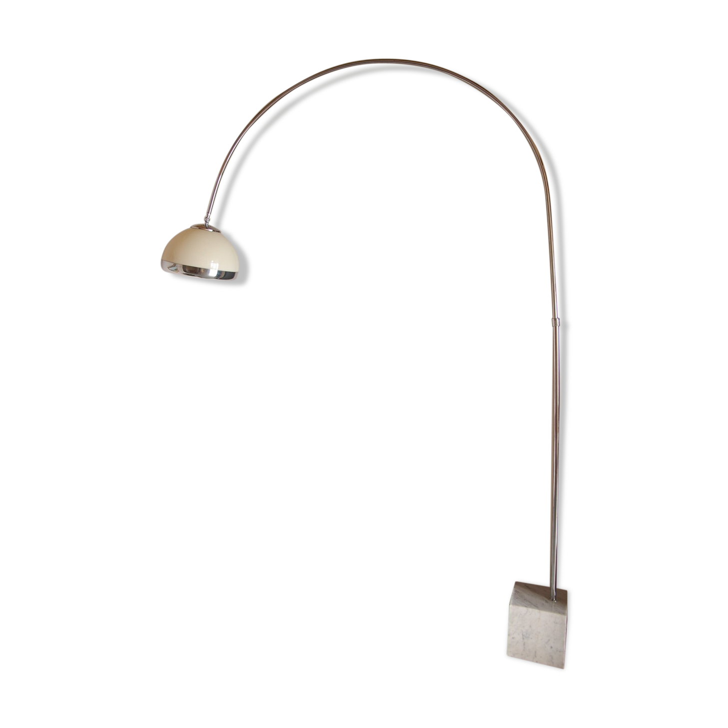 Guzzini arc floor lamp of the 70s
