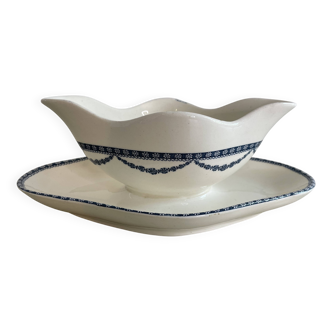 Salins iron clay sauceboat, Vincennes model