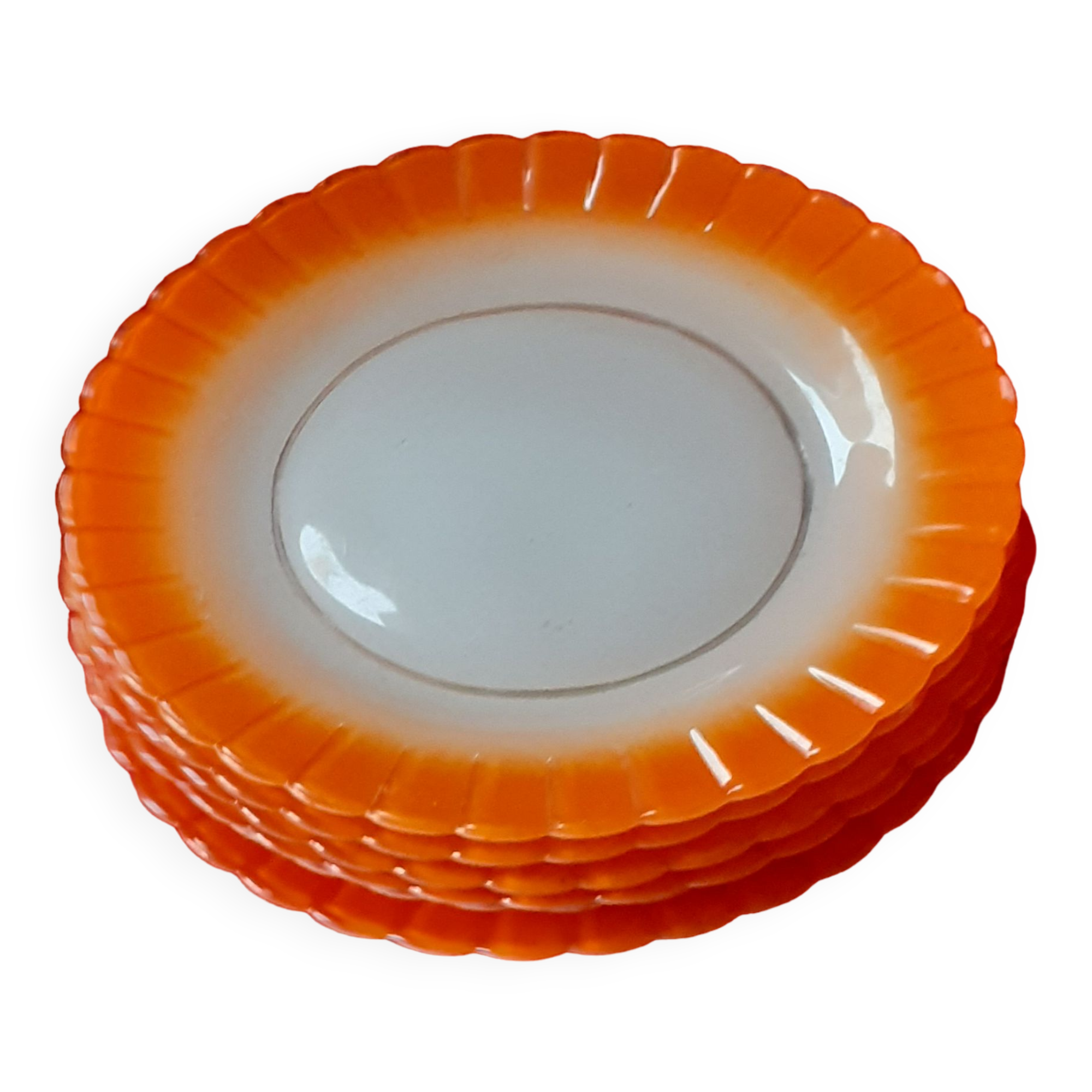 6 Flat plates with orange surround. Arcopal.
