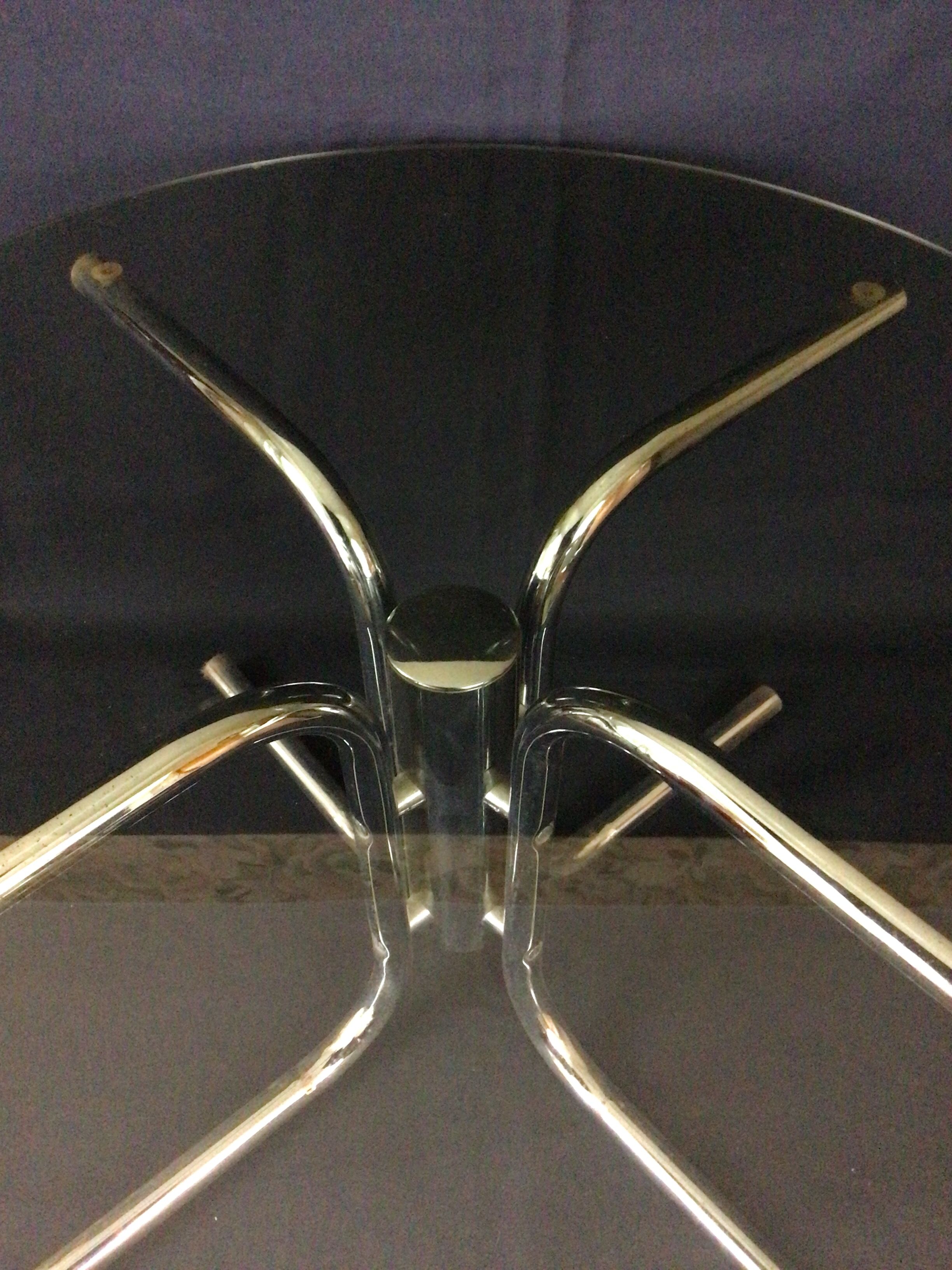 Round coffee table smoked glass