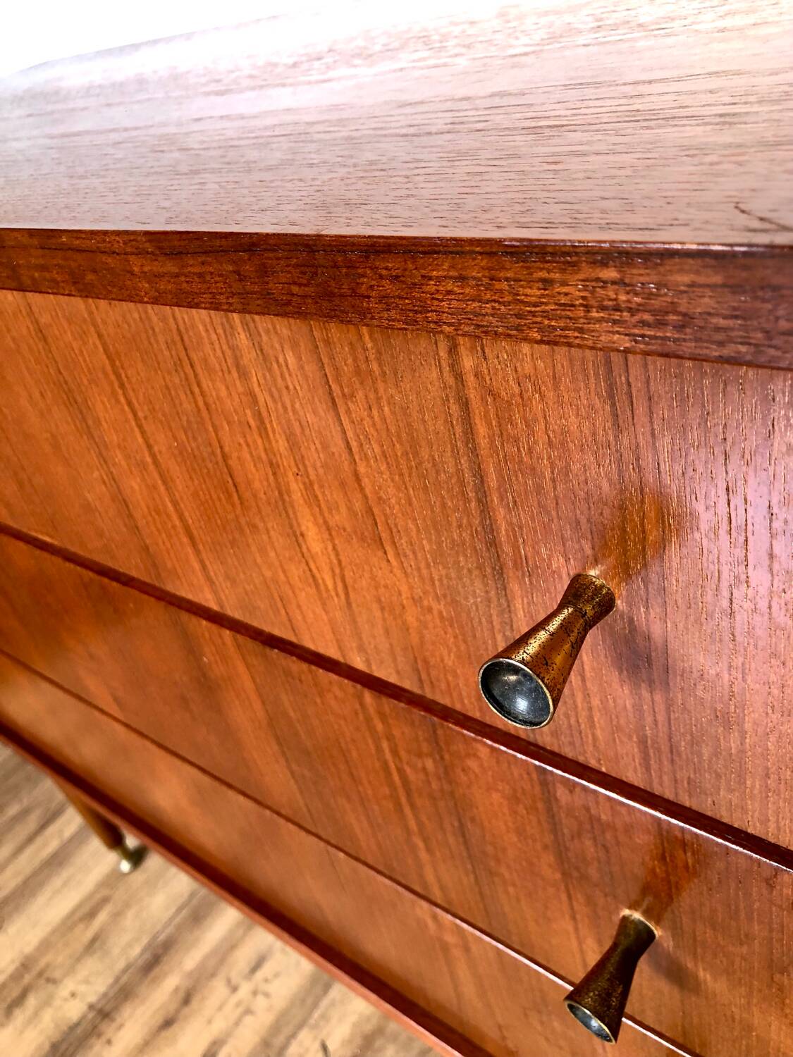 Scandinavian chest of drawers