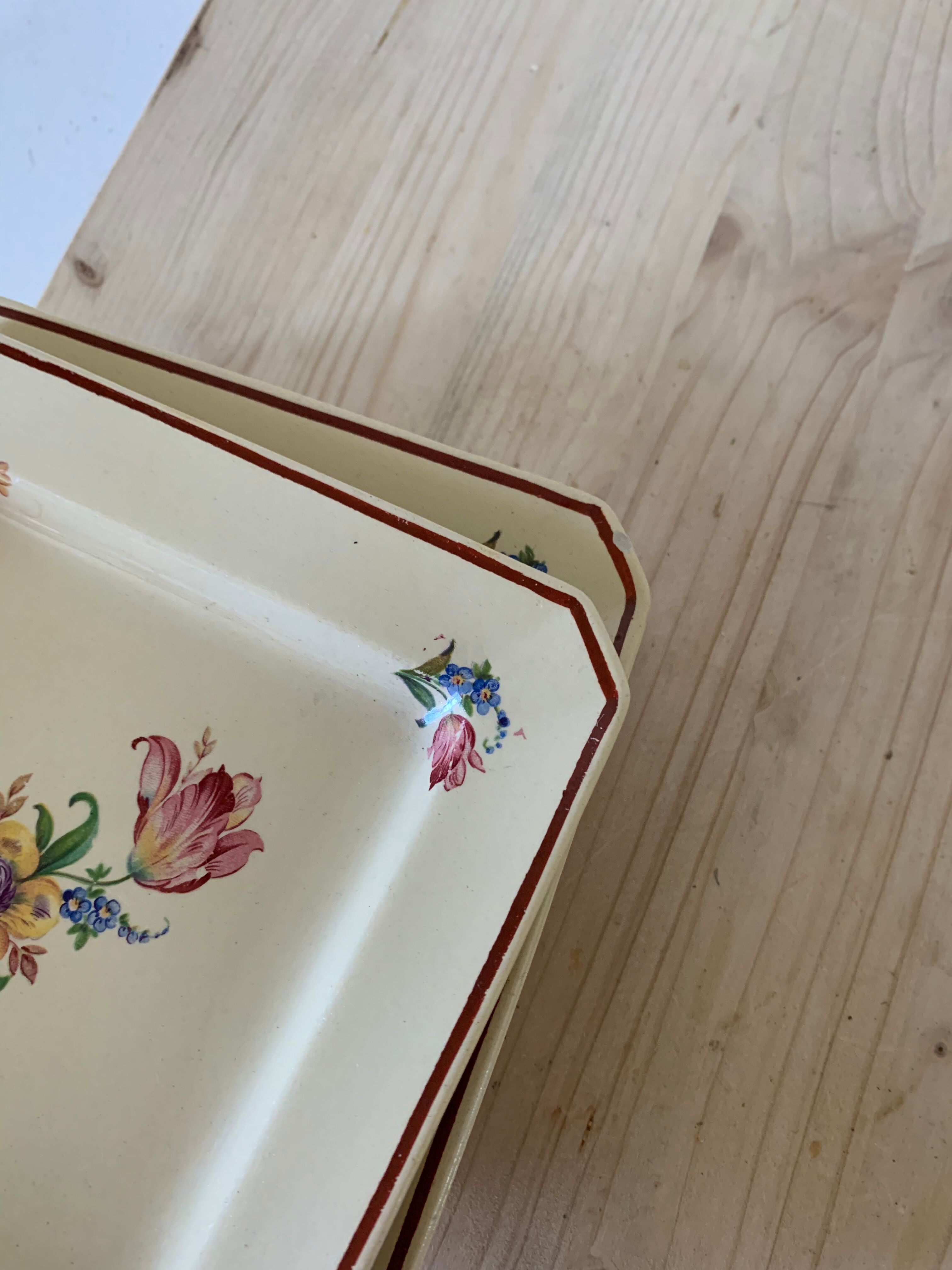 Square dessert plates