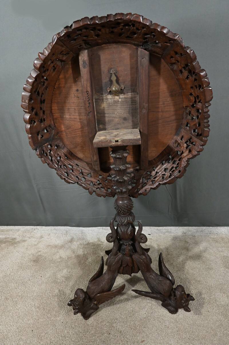 Anglo-Indian Pedestal Table in Exotic Wood – Late 19th Century
