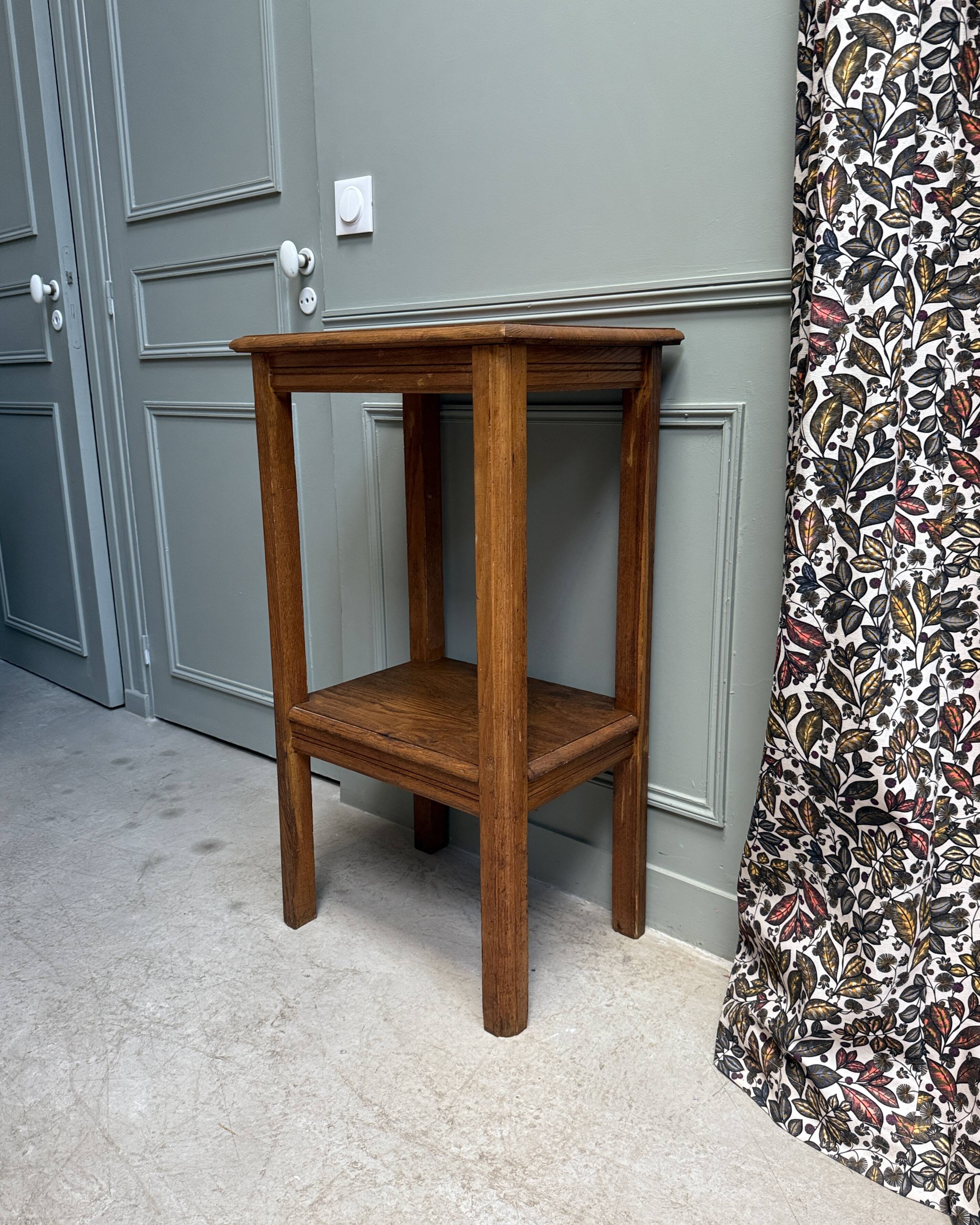 Small console from the 1940s.