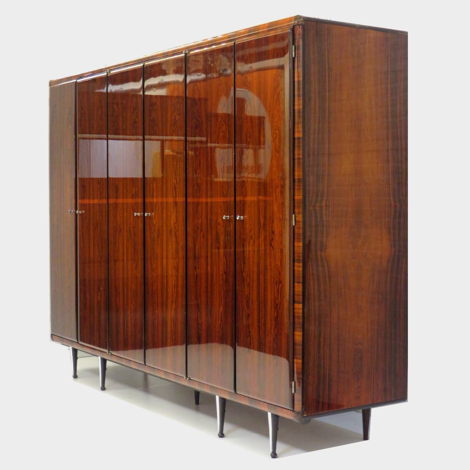 Vintage mid century modern Italian design wardrobe in rosewood, 1960s