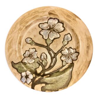 Ceramic plate, flower decoration, monogram to be identified on the back