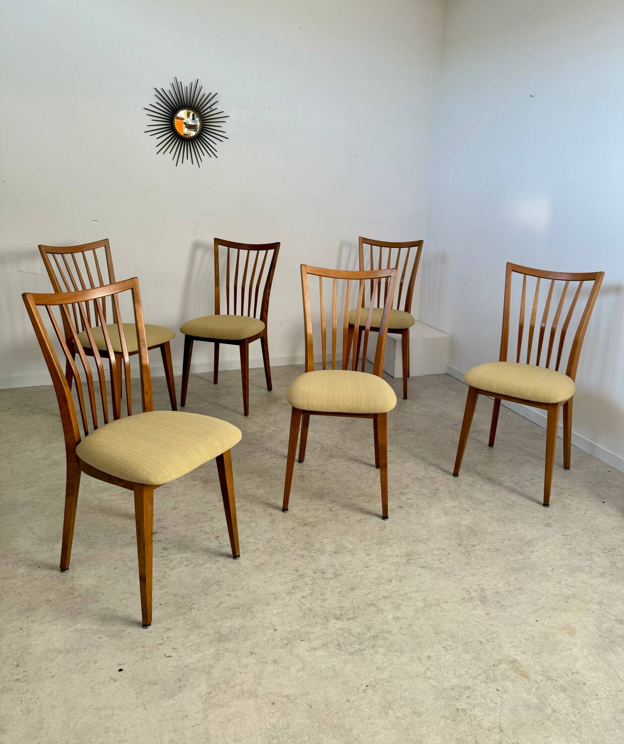 Lot of 6 old solid beech chairs, vintage design from the 60s, new fabric