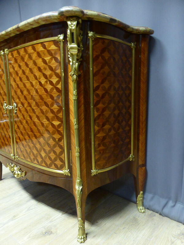 Buffet en marqueterie estampillé '' Escalier de cristal Paris ''