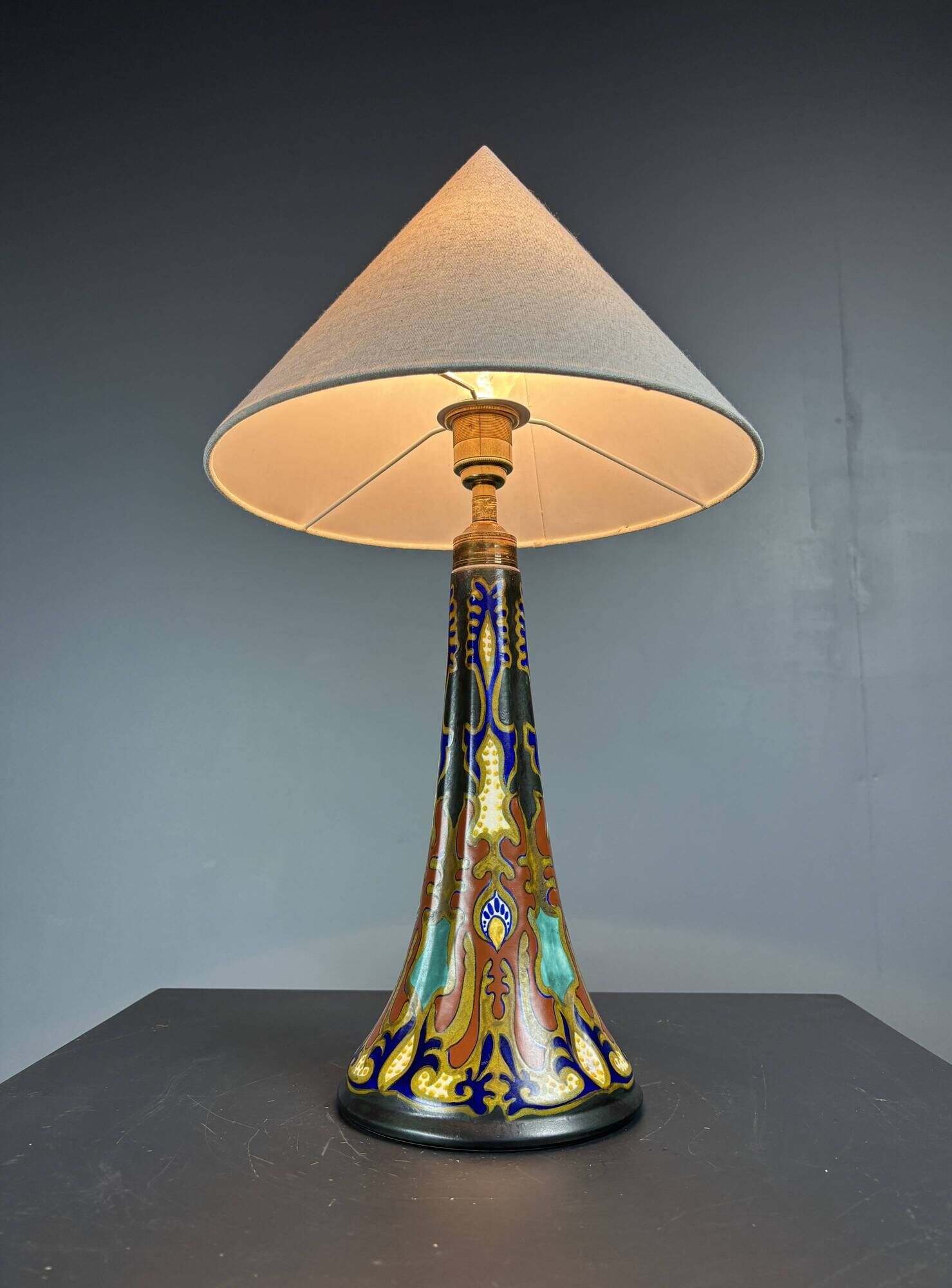 Dutch ceramic art nouveau Plazuid Gouda Pottery table lamp, 1920s