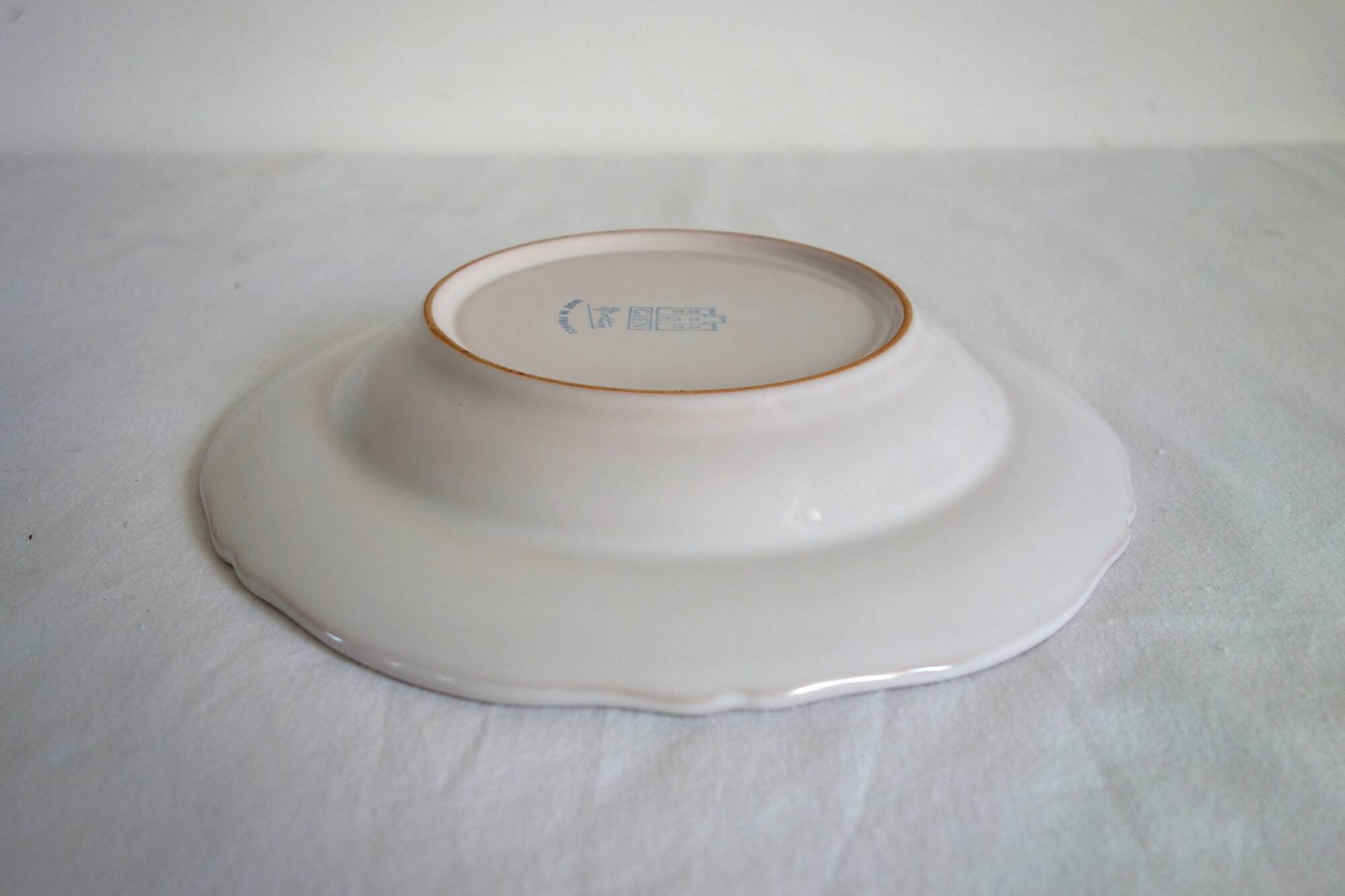 10 deep plates pierre motton for gien circa 1930