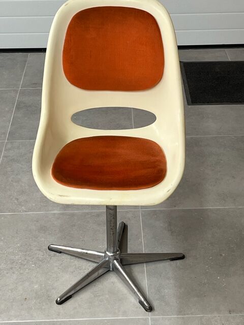 Chaise de l’ère spatiale des années 70