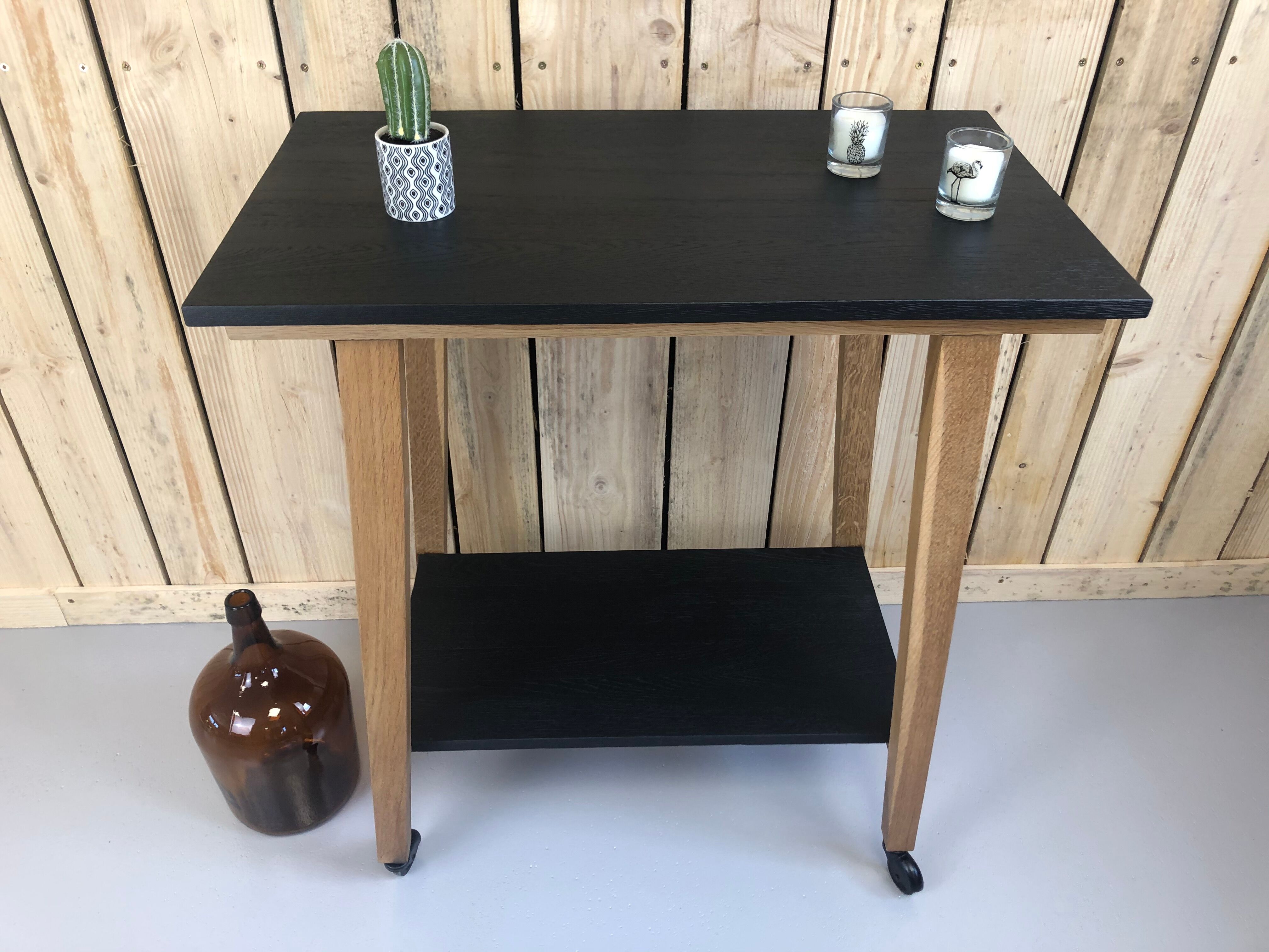 Service with oak wheels