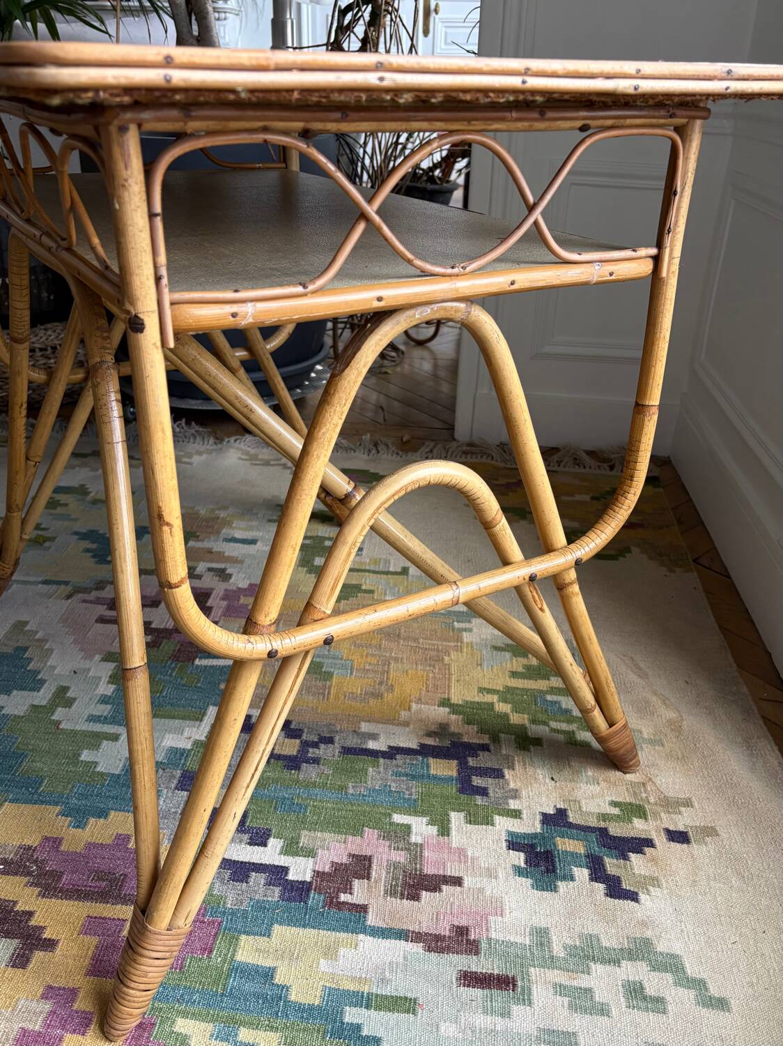 Vintage desk in rattan and bamboo from the 50s/60s.