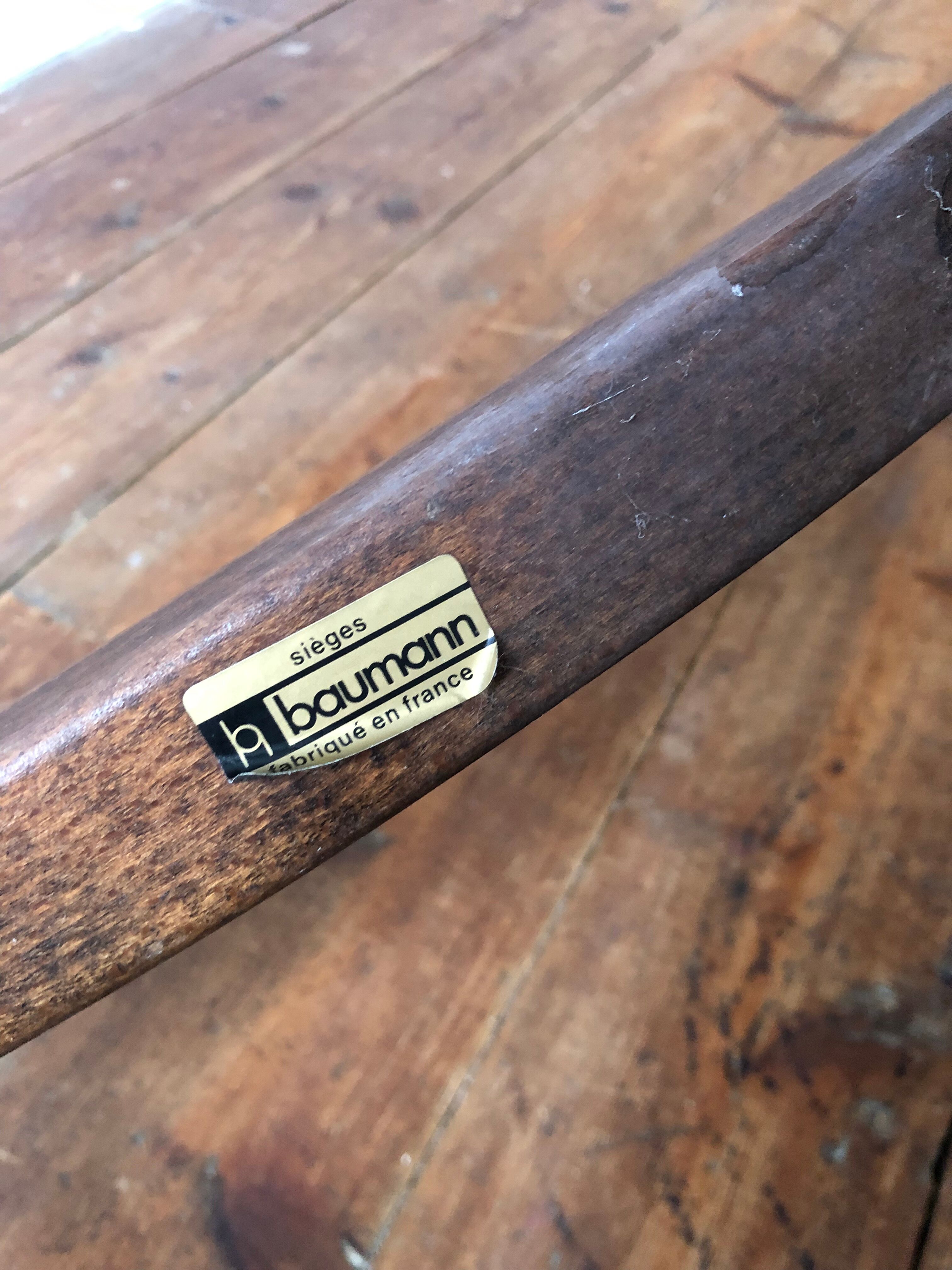 Baumann parrot coat rack