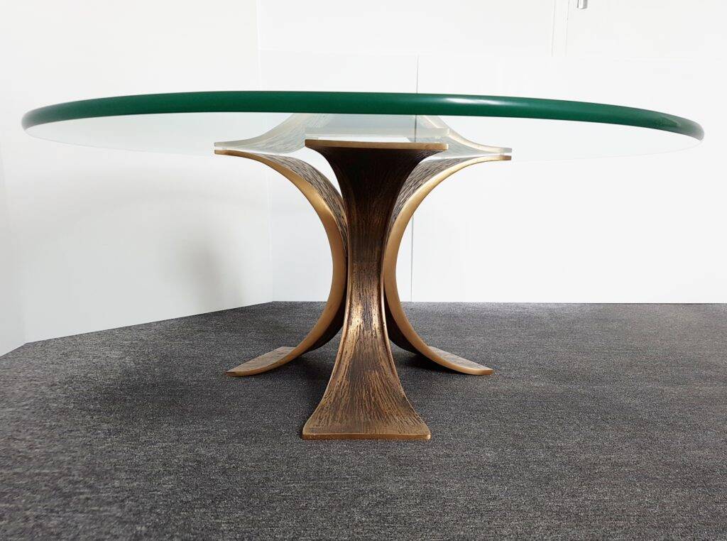 Vintage brutalist coffee table in bronze from the 1960s.