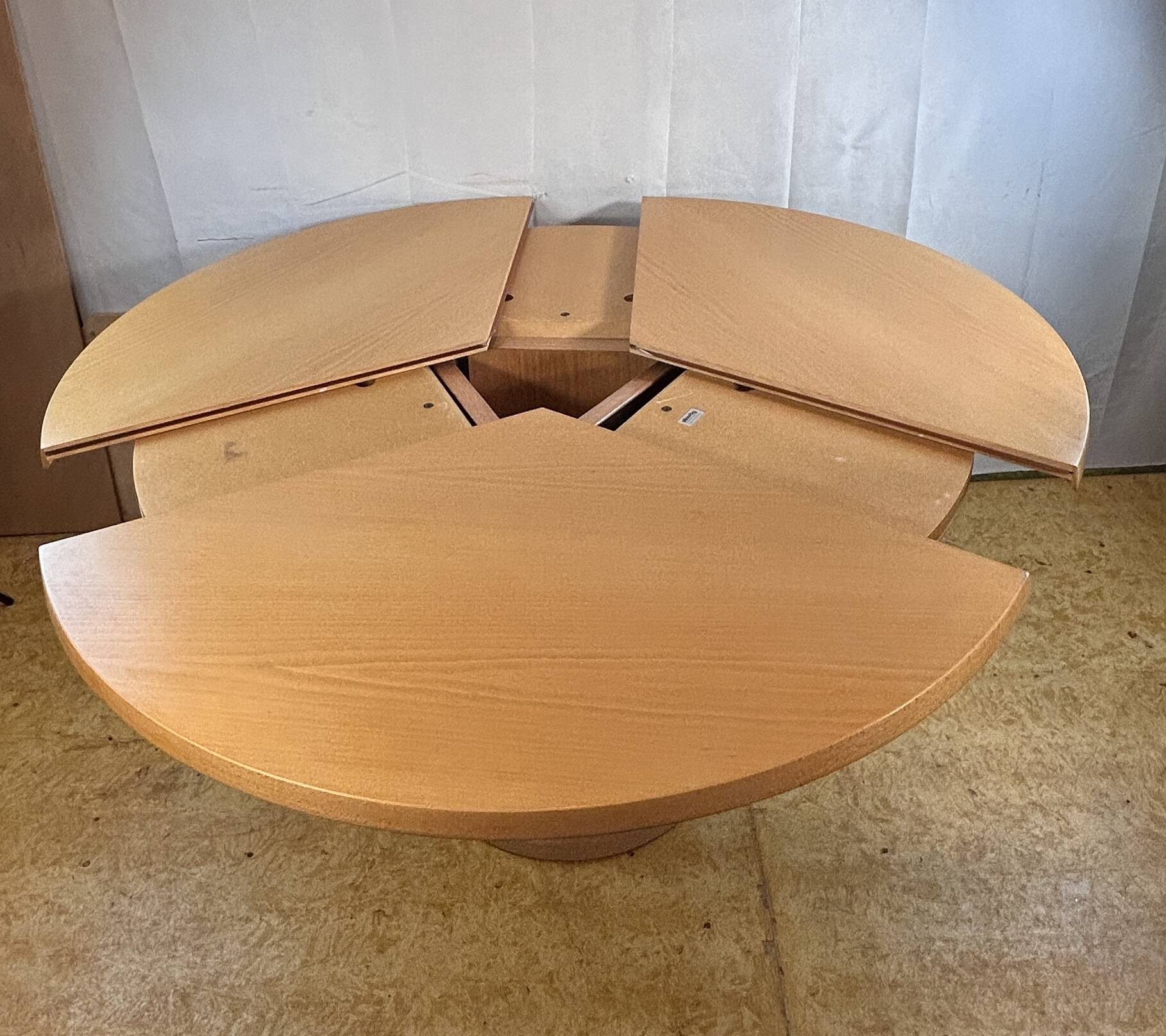 Vintage Danish Design Extendable Dining Table by Skovby – Patented SM32 Des