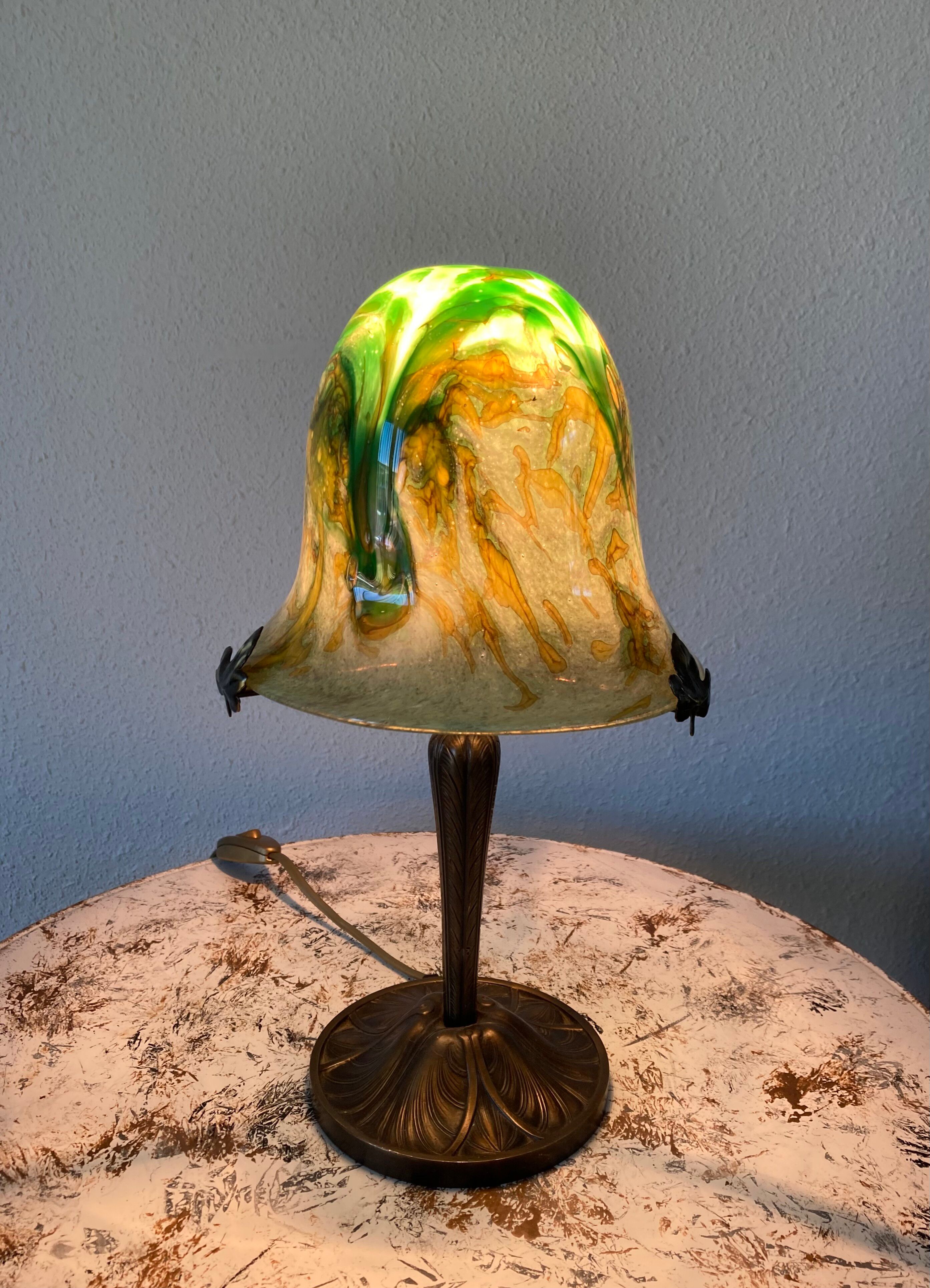 Lampe art nouveau en verre soufflé