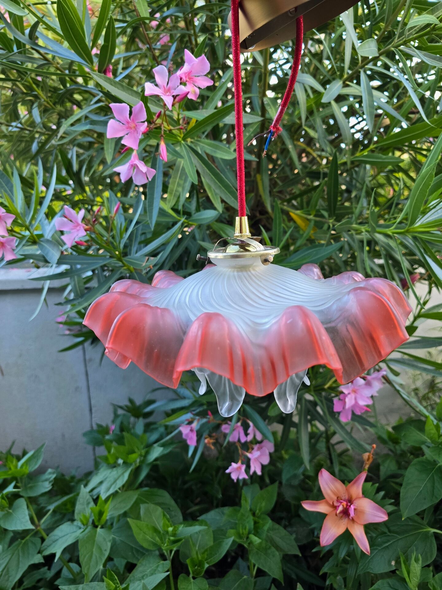 "Oriental Tulips" light suspension - blown glass in pink-orange