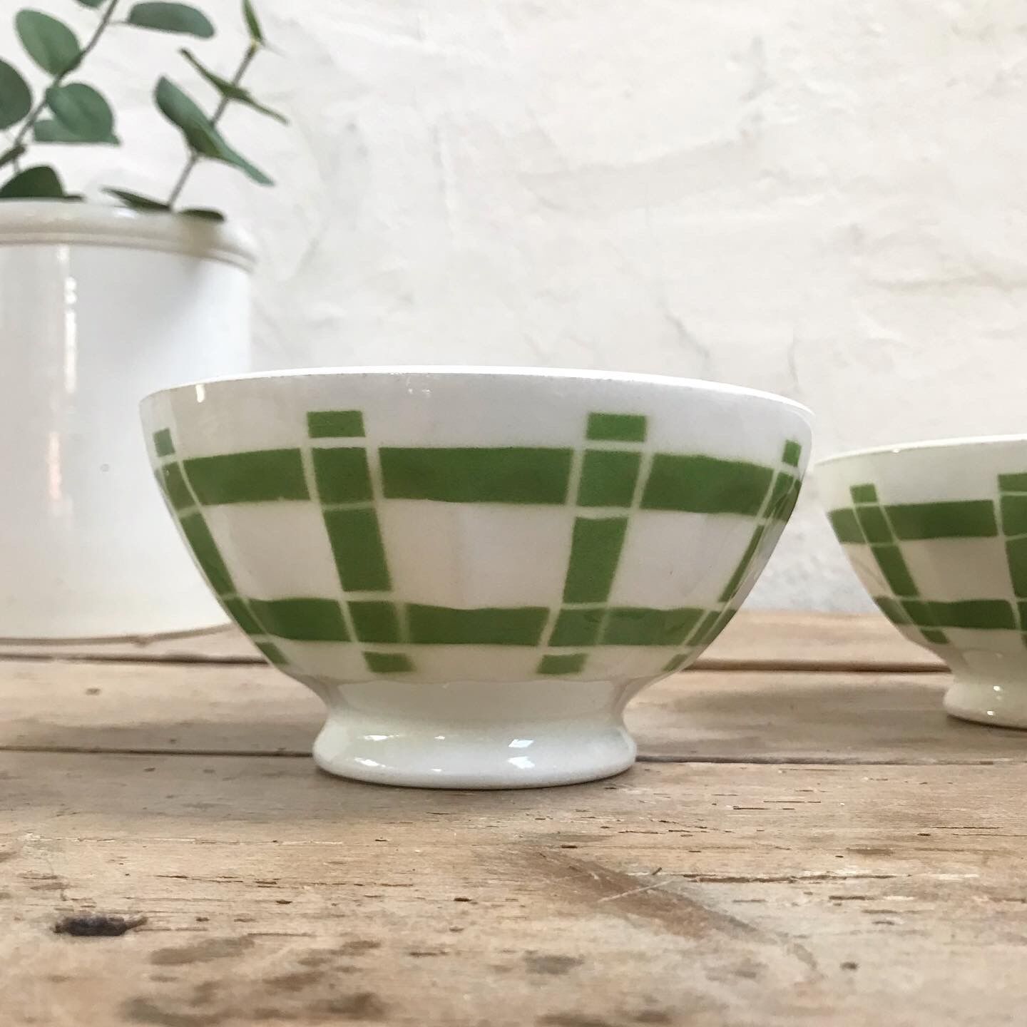 Pair of bowls 50s