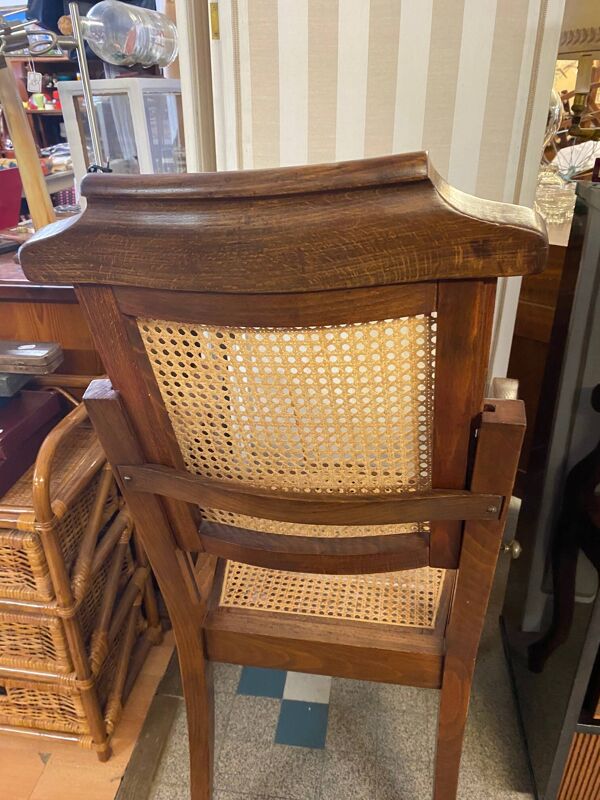 Fauteuil de barbier style Louis Philippe en hêtre assise et dossier en cannage