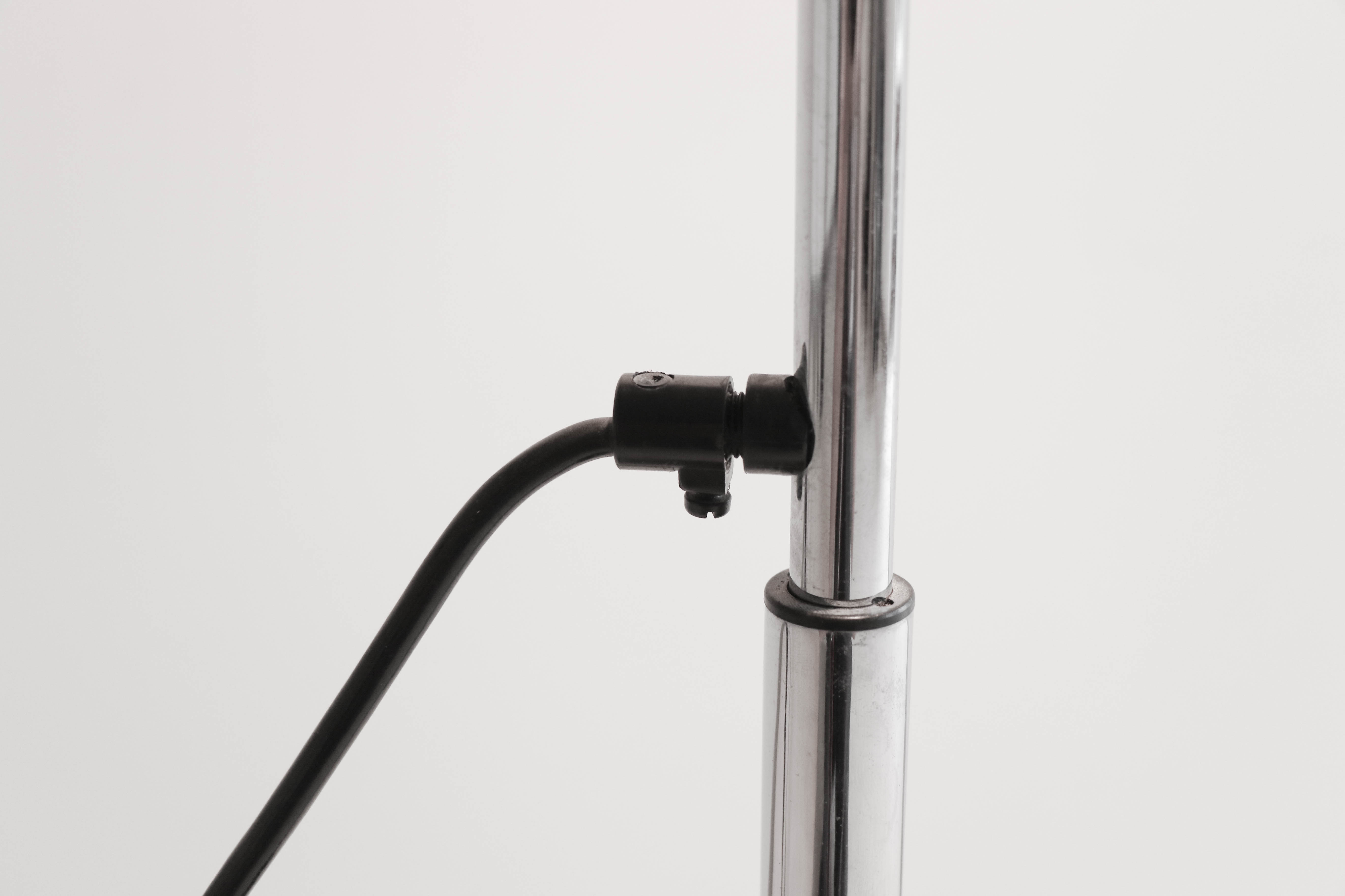 Ernesto Gismondi, Camera Terra lamppost, Artemide, 1980s
