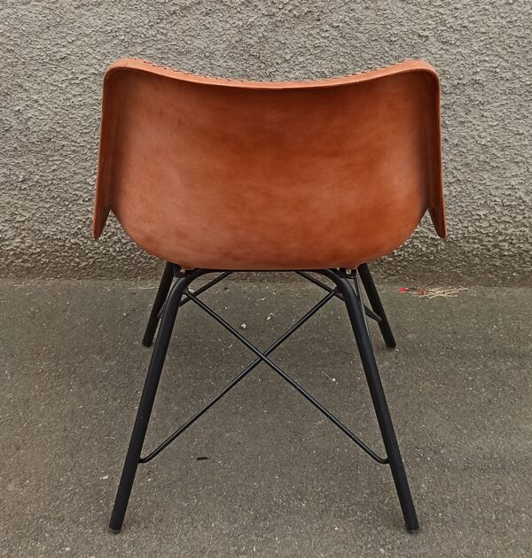Lot de 6 chaises en cuir avec armature métallique noire
