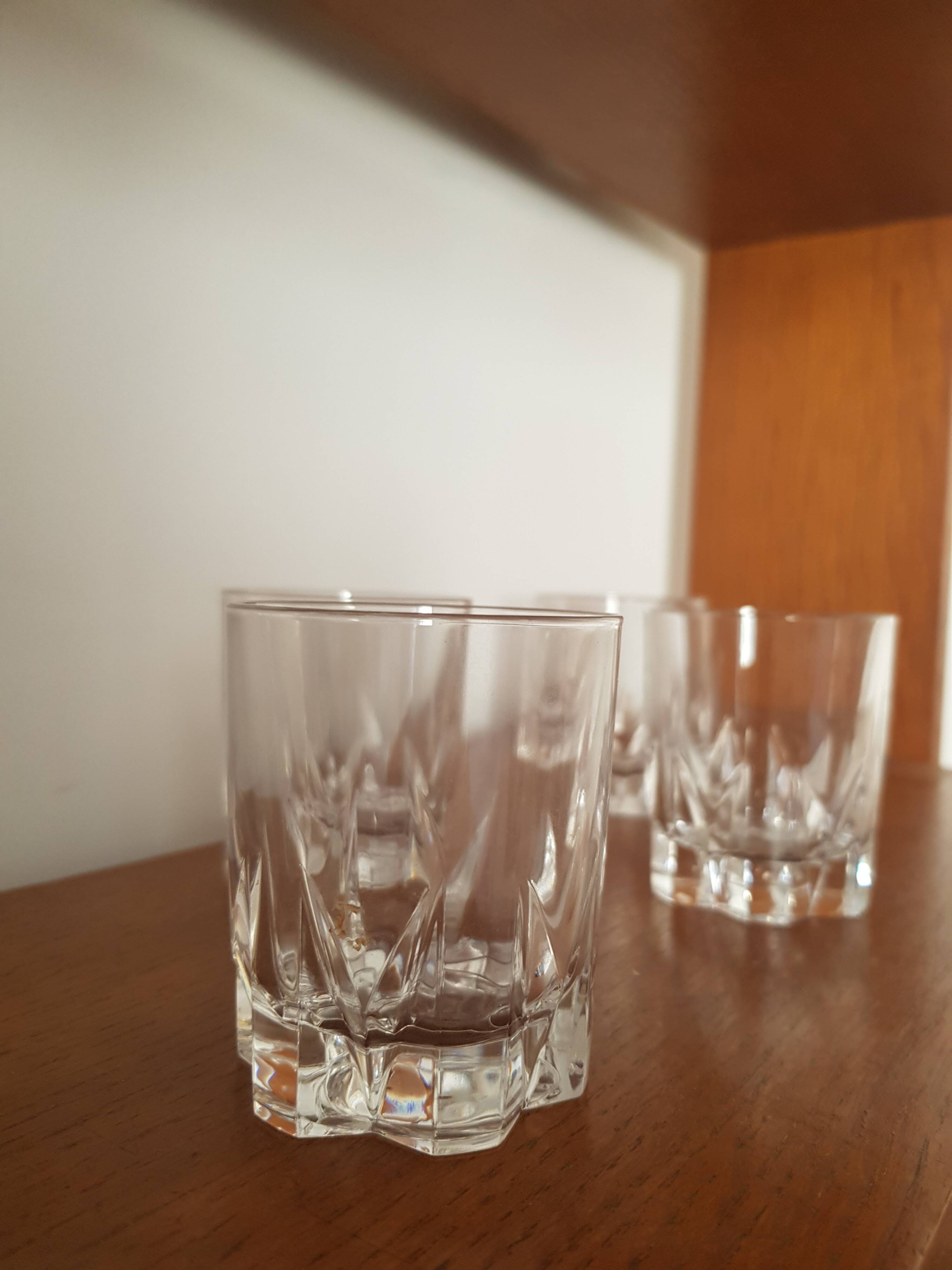 Set of 4 small water glasses