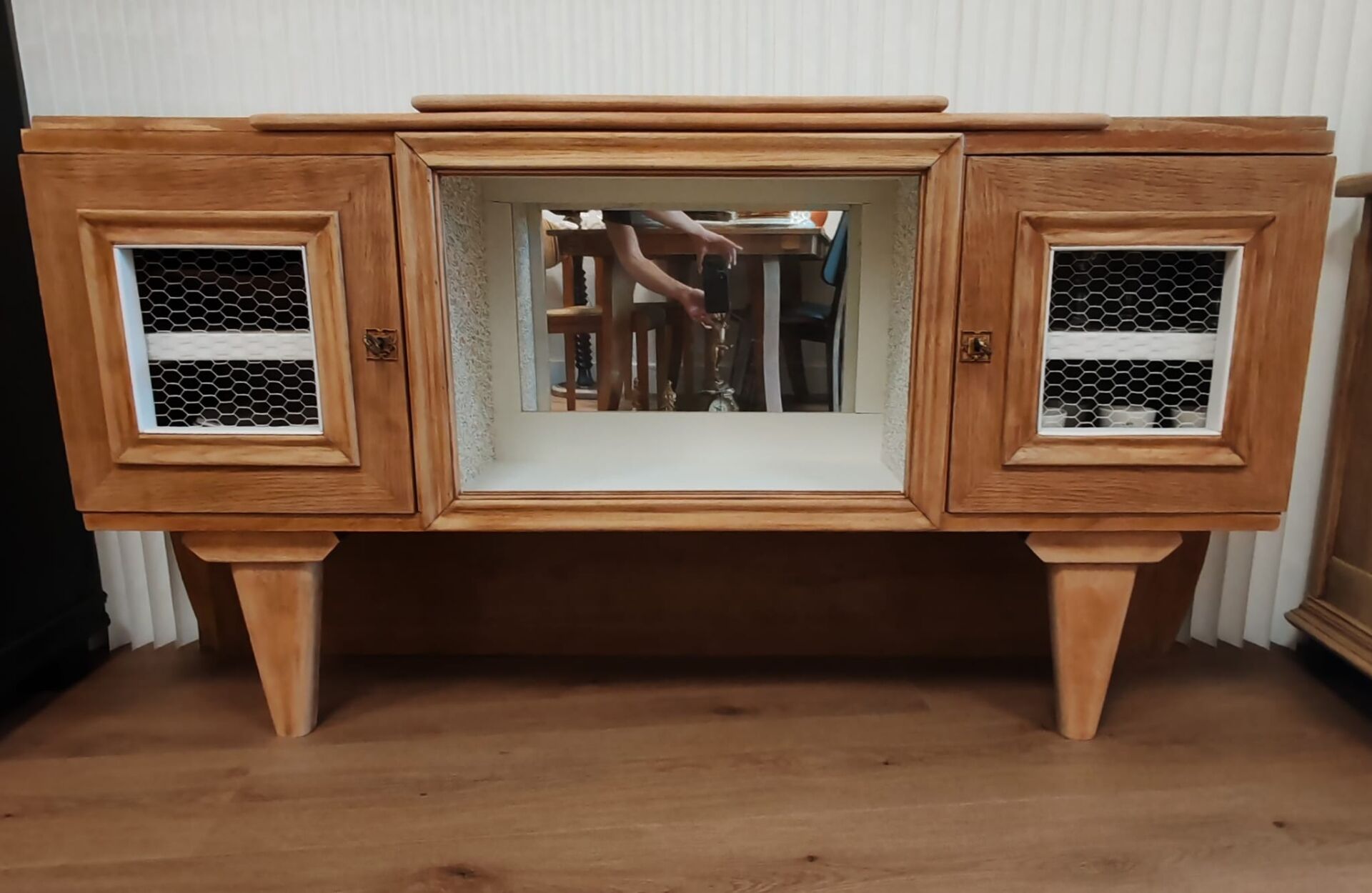 Fully restored buffet