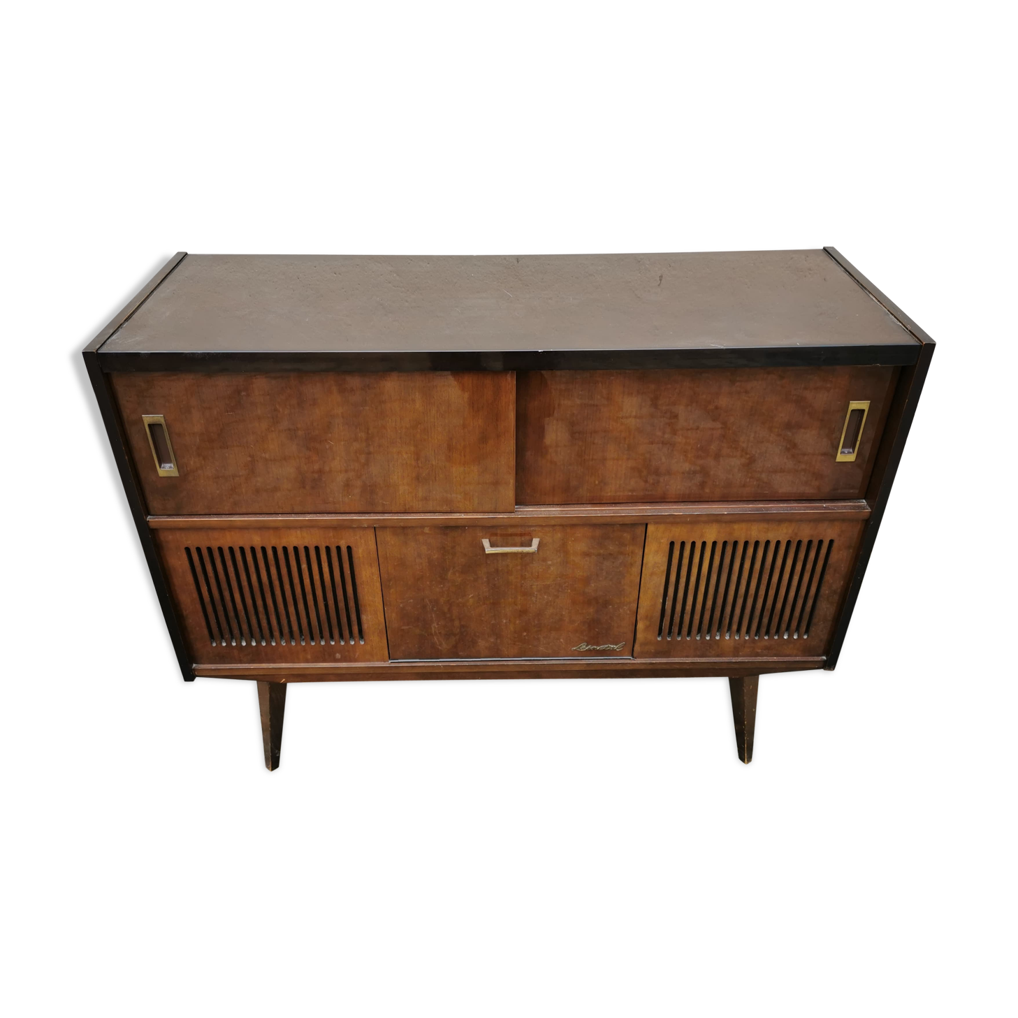 Leinetal furniture has turntable