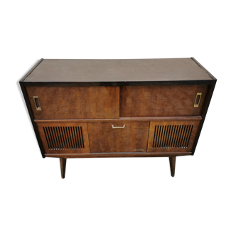 Leinetal furniture has turntable