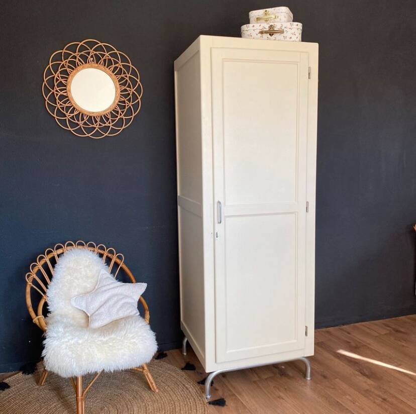 Boarding school wardrobe Mobilor style