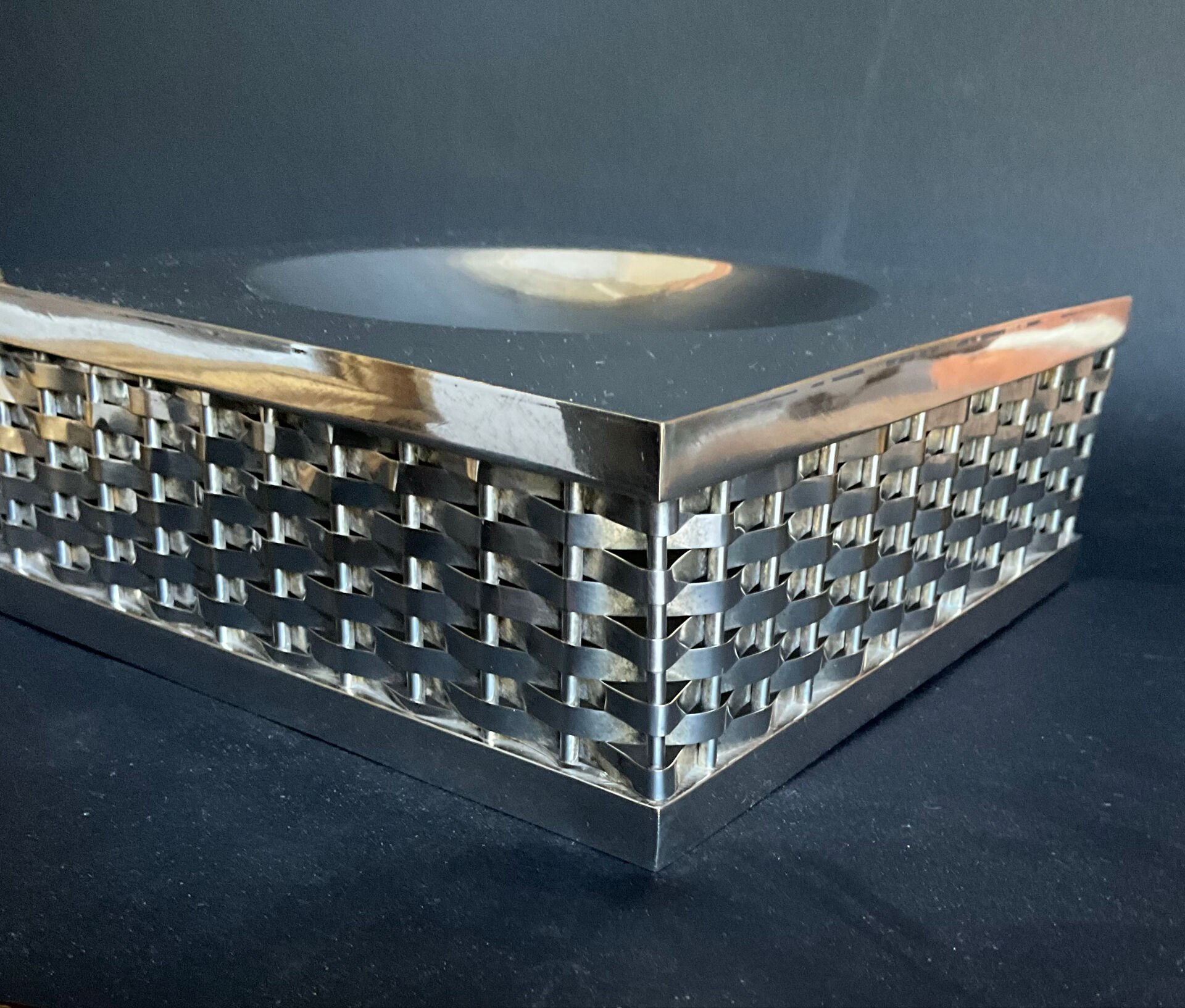 Tommaso Barbi (attributed) – Important sculptural metal vide-poche