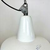 Suspension industrielle en émail blanc de Zaos, années 1960