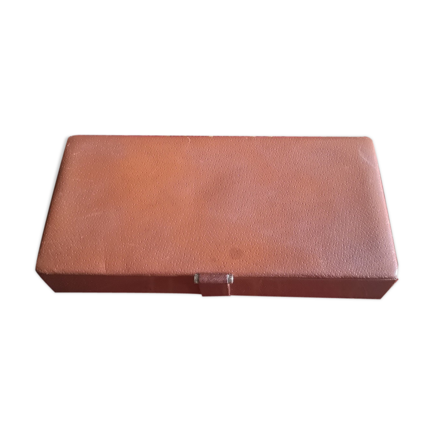 Vintage leather game box from Le Tanneur