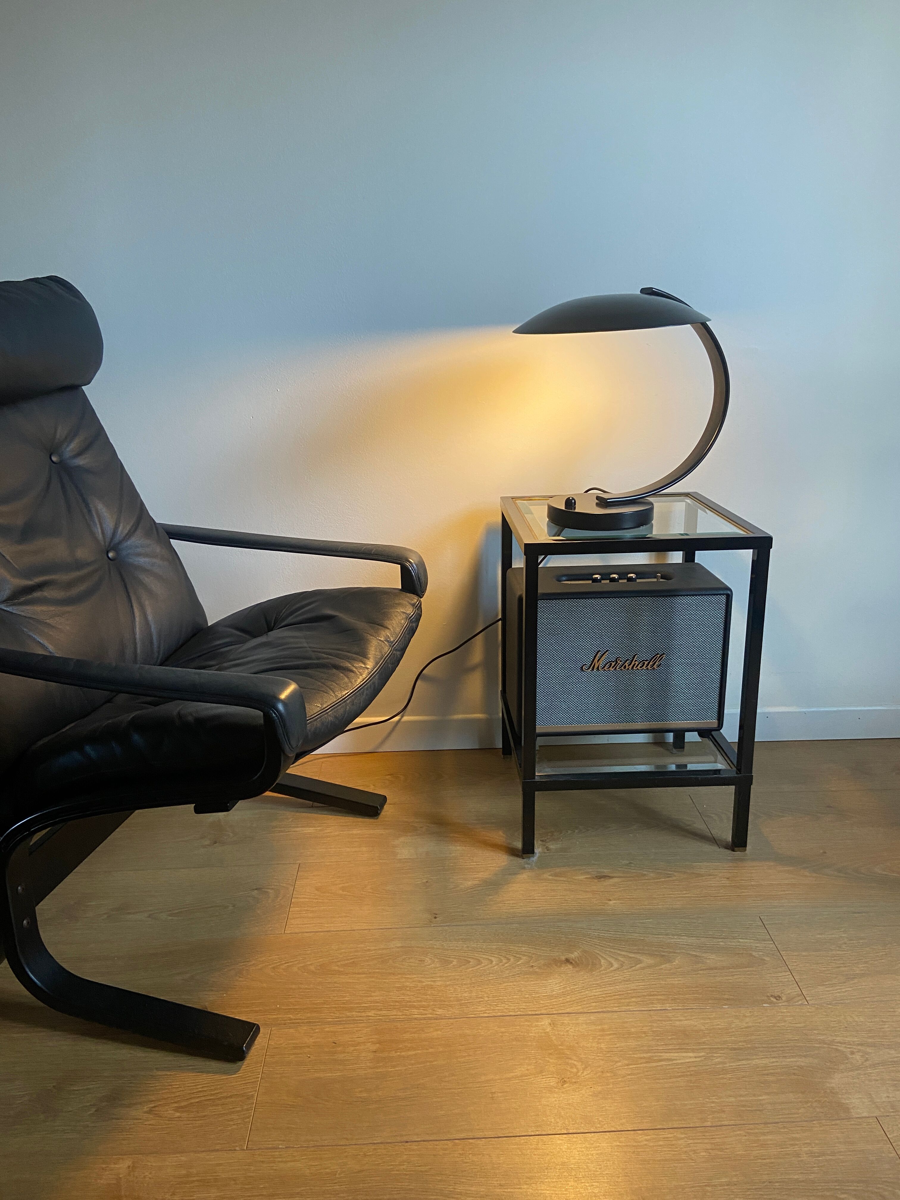 Lampe de bureau soucoupe noire par disderot pour soka made in france