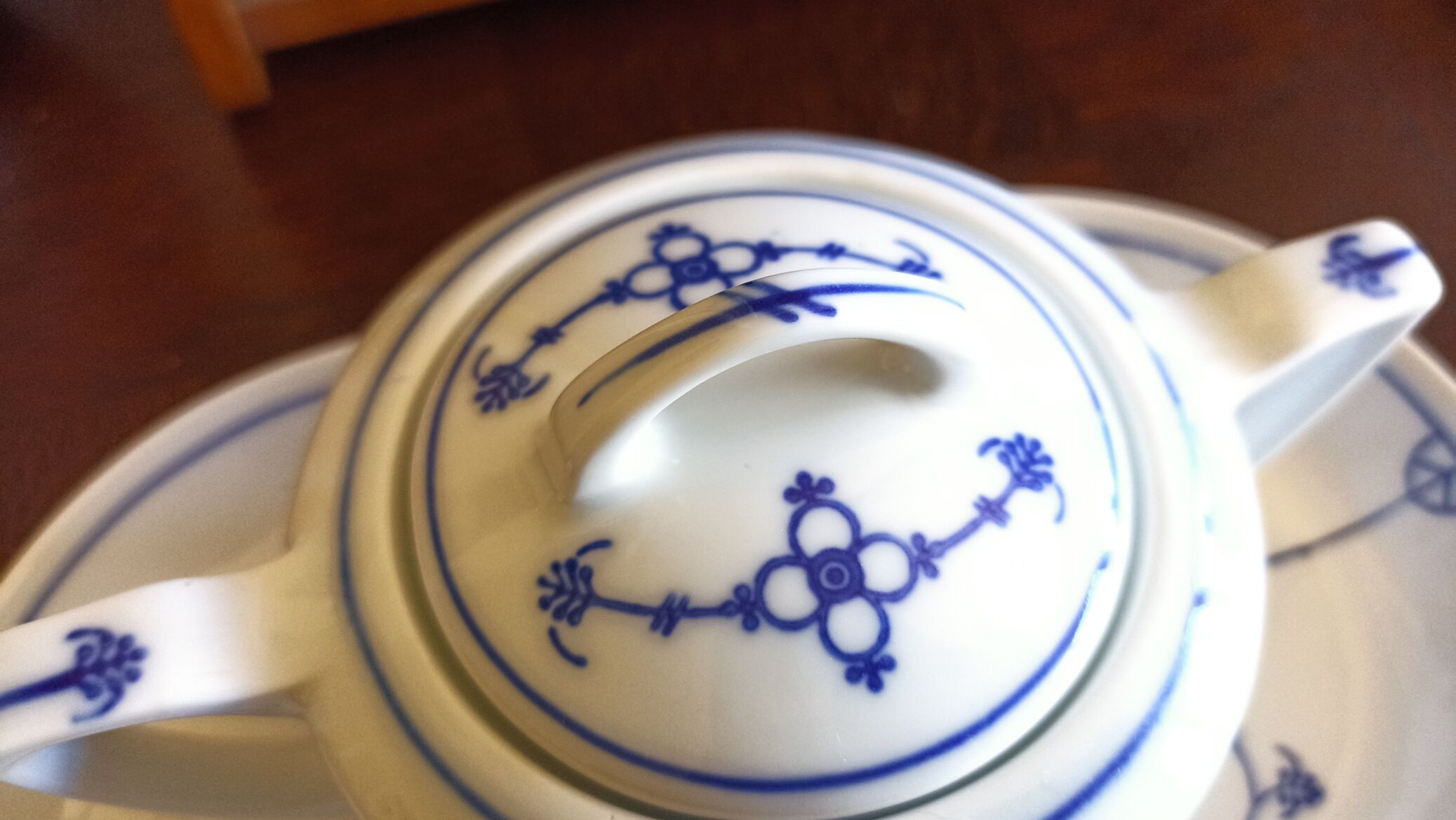 Sugar bowl and porcelain top Jäger Eisenberg - Saxon Blue