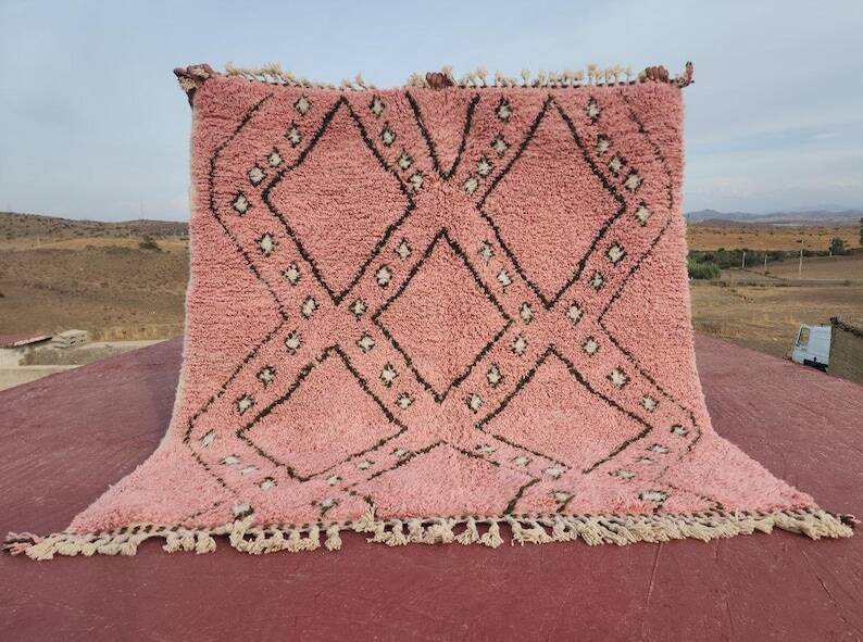 Handmade Berber rug 250cm x 200cm