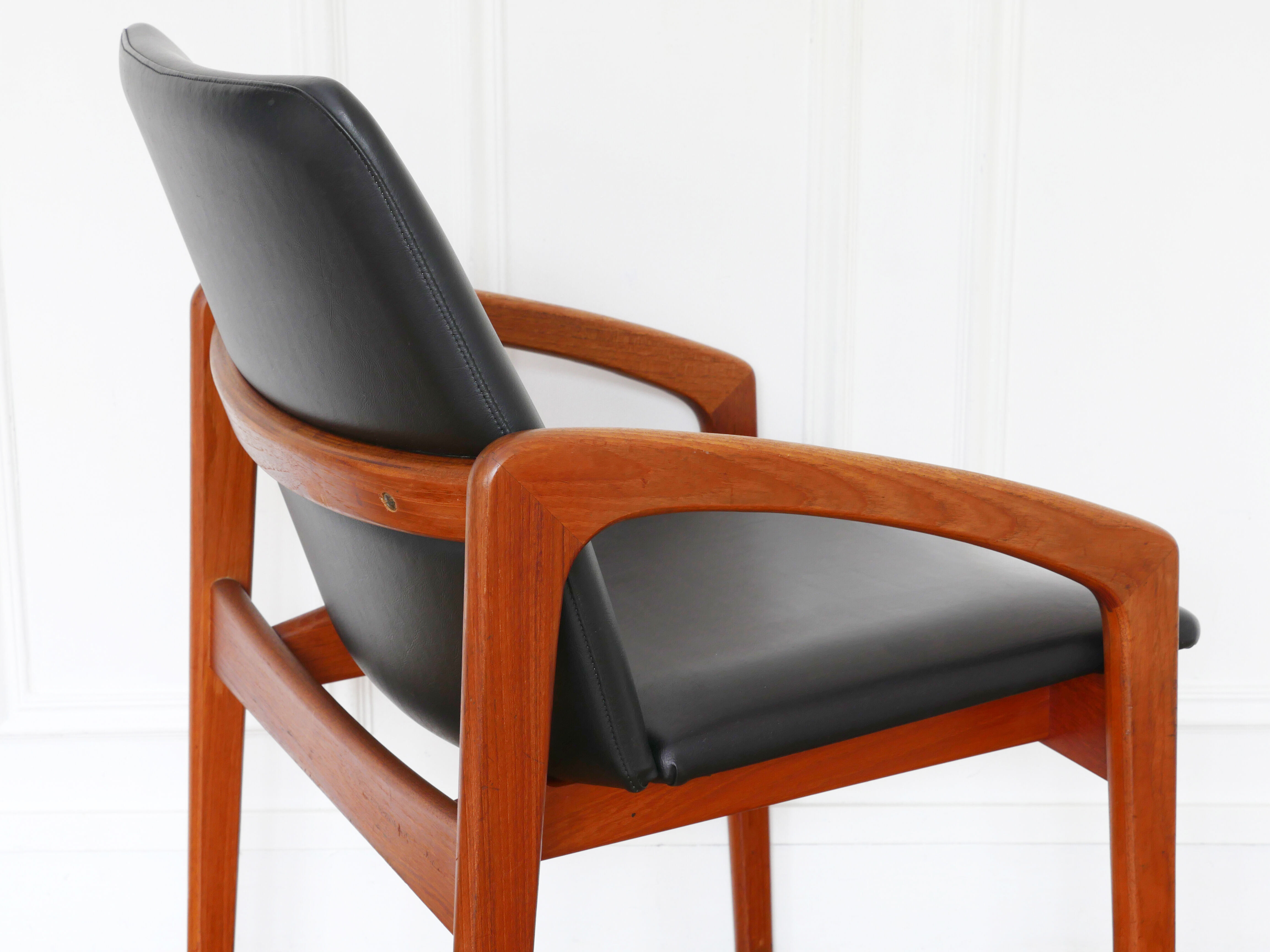 Fauteuil par Henning Kjærnulf pour Korup Stolefabrik