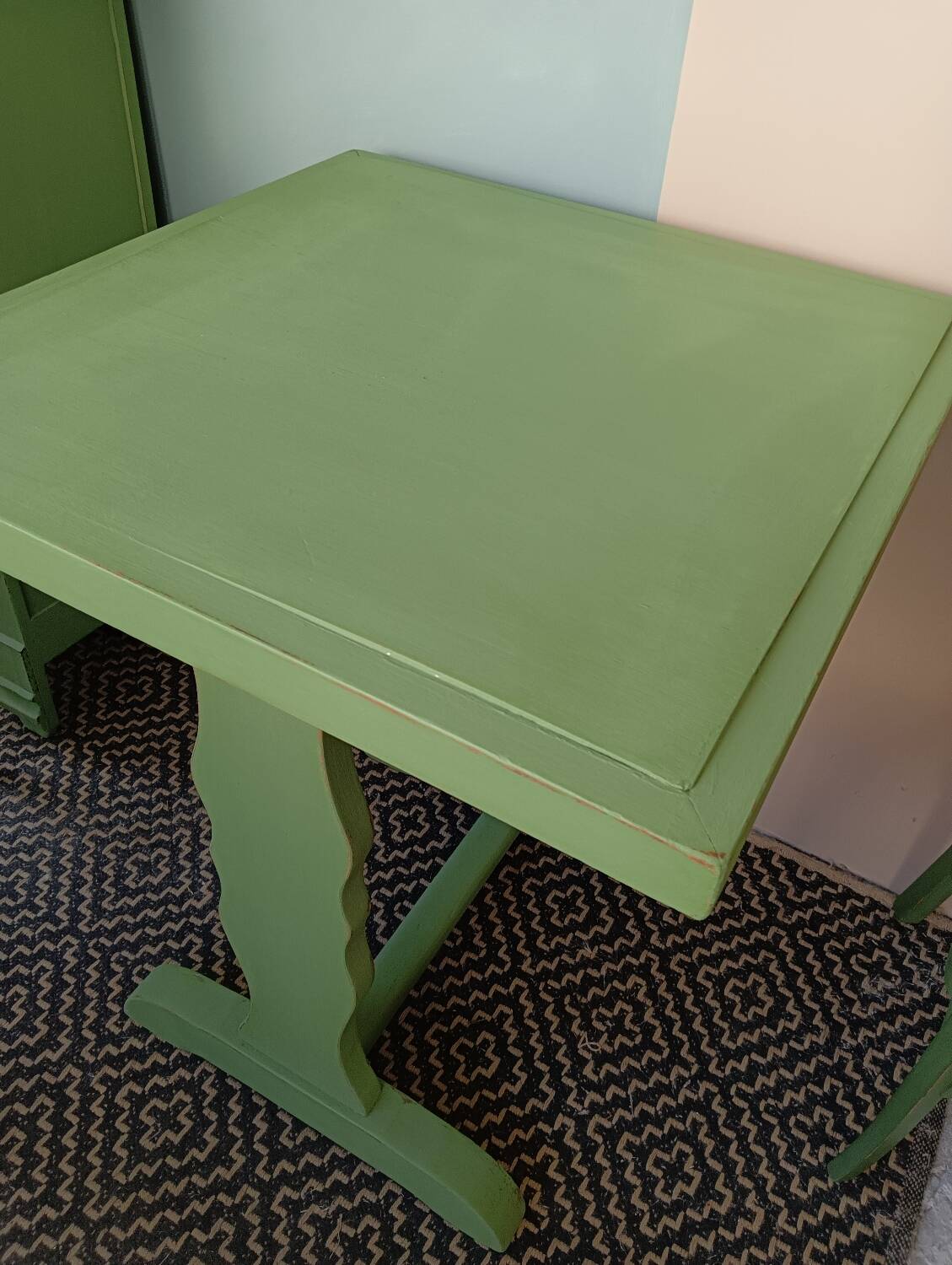 Bistro table